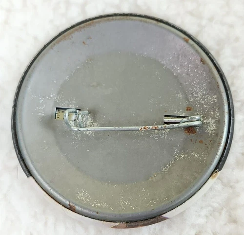 Vintage Michael Jackson Thriller & 1980s Pinbacks, King of Pop Collectible - Picture 5 of 6