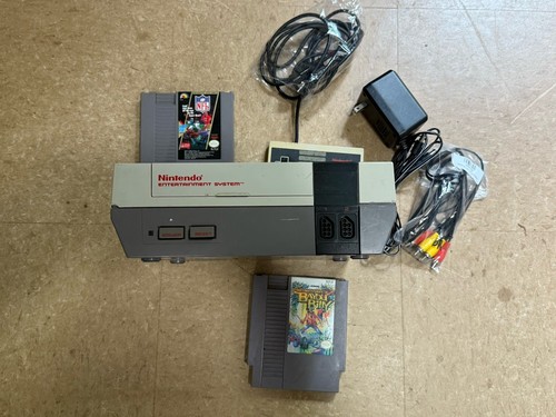 Used Nintendo NES Console Bundle w/ 2Games - Tested, Fully Functional! - Bild 2 von 5