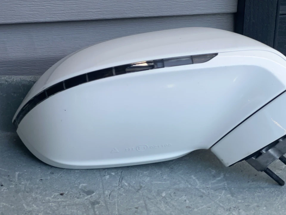Espejo retrovisor puerta lado pasajero derecho audi a7 s7 2012-2018 blanco. Foto 2 de 4