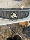 <!--F#f_0-->2012 Holden VF Commodore Front Grille/Radiator Grille #B121<!--F/-->