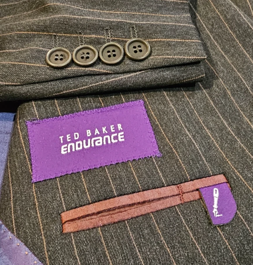 Traje Ted Baker Endurance Lana Doble Ventilación Cosida Solapa Gris Rayas 40R X 34W Foto 2 de 4