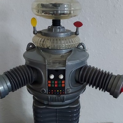 1997 Trendmasters New Line Productions Robot Toy Figure Vintage
