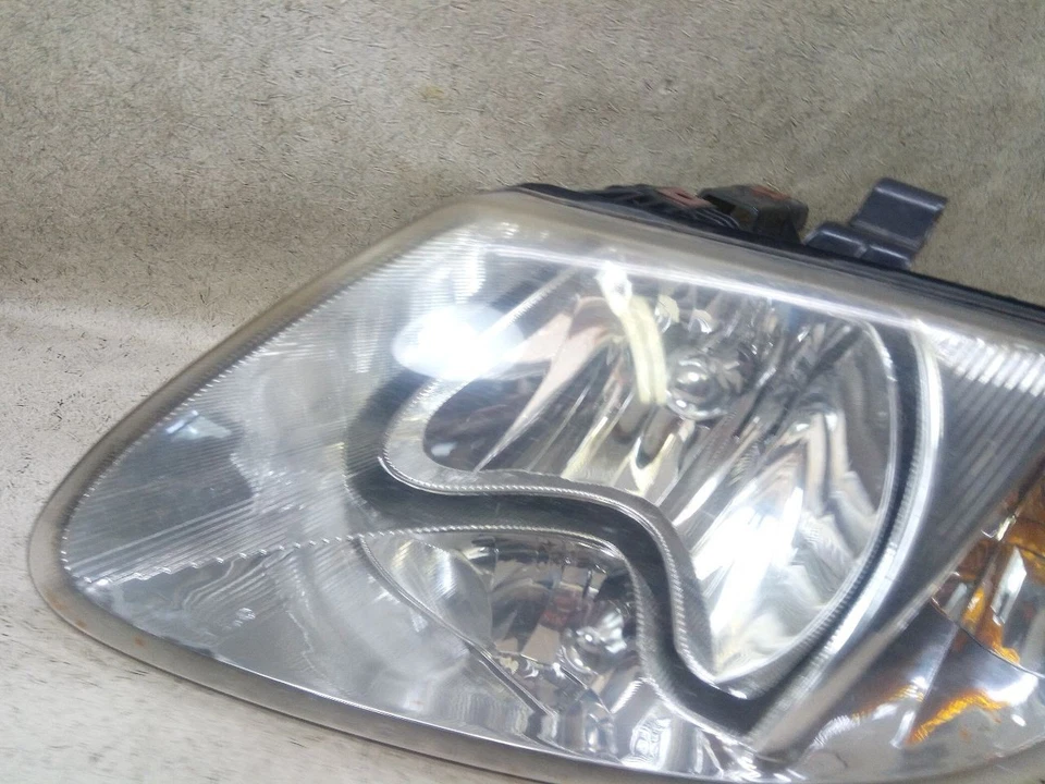 Driver Left Headlight Fits 01-07 DODGE CARAVAN d223-201816 - Image 2 of 4