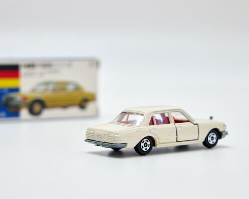 Vintage Japanese Tomica Foreign Car Series Model #F7 Mercedes Benz 450SEL - Picture 5 of 11