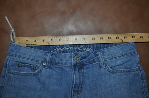 AMERICAN EAGLE Womens Jean Shorts Low Rise Distressed Denim SIZE 2 - READ - Picture 12 of 12