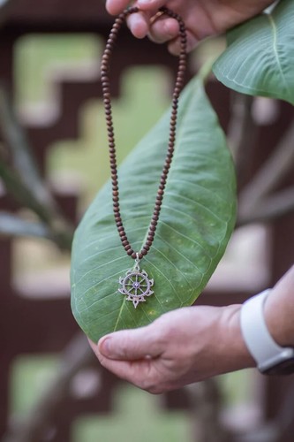 Tulasi (unisex) Kanthimala With amazing Silver chakra ,Handmade tulsi, necklace - Picture 7 of 9