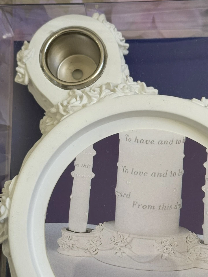 Candelabro Wilton Tri-Unity-Blanco Bisque Boda Unidad Ceremonia Nuevo En Caja Foto 2 de 4