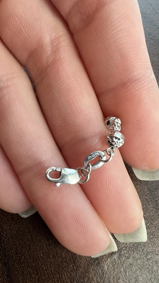 Pulsera de cuentas brillantes de oro blanco de 9K Foto 3 de 4