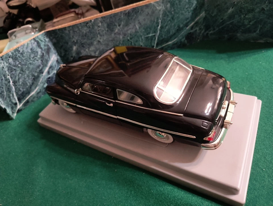 MERCURY Coupé 1949  1/18 AMERICAN MUSCLE ERTL  Black - Immagine 4 di 4