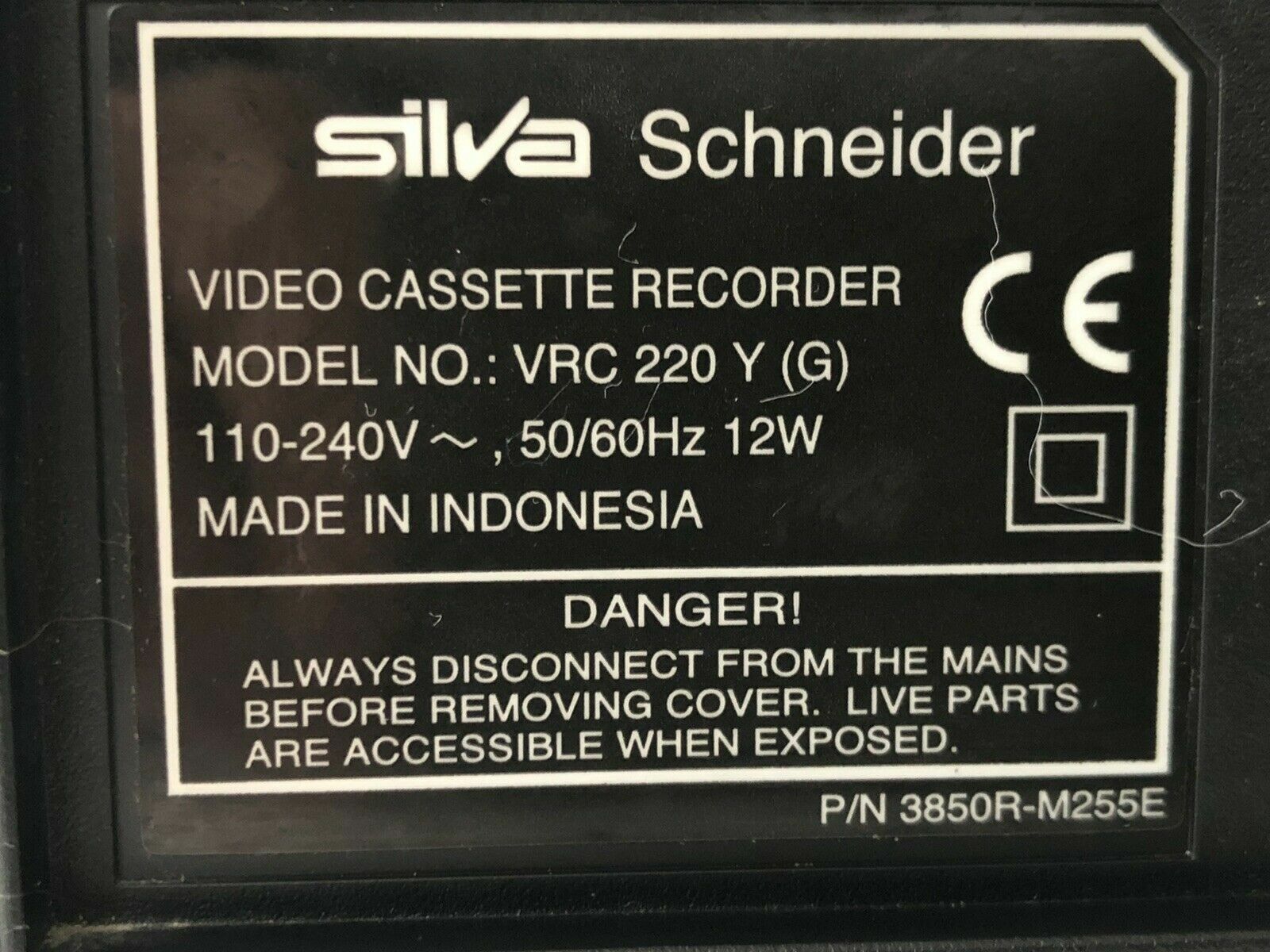 SILVA SCHNEIDER VRC 220 Y 6-HEAD HIFI STEREO VHS VIDEO-RECORDER +FB.
