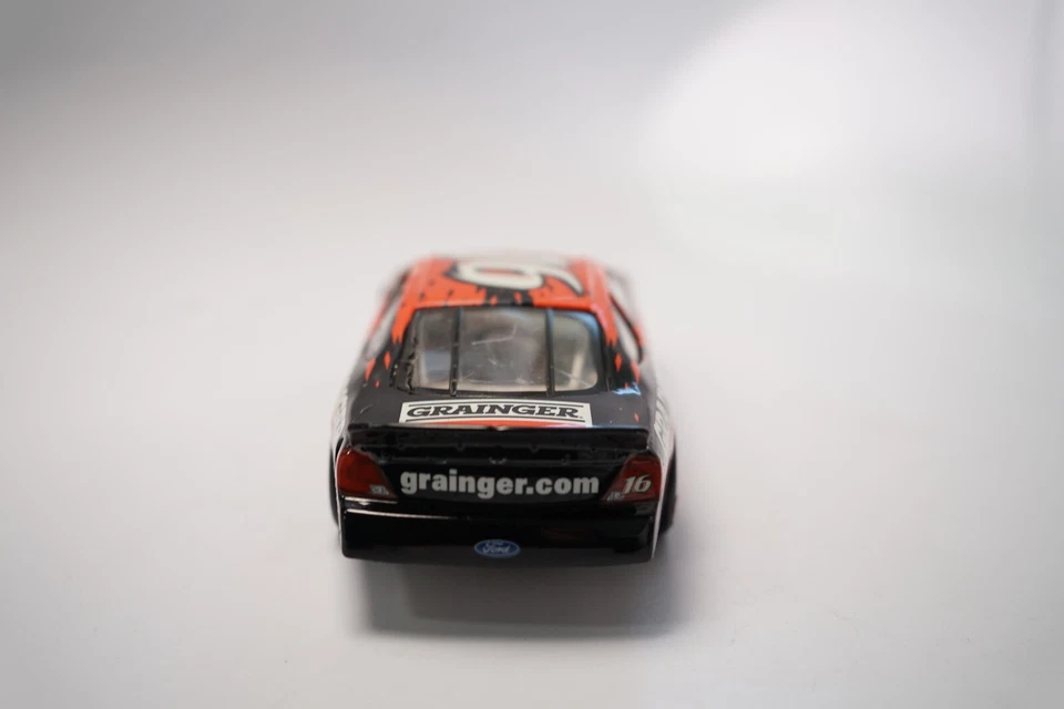 Hotwheels Mattel Nascar 1999 fundido a presión 1:24 Greg Biffle #16 exhibición de coche Grainger Foto 2 de 4