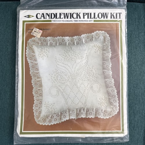 NEW 3 Candlewick Pillow Kits 14"x14" Vintage 1983 Flower Basket, Birds, Heart - Picture 4 of 8
