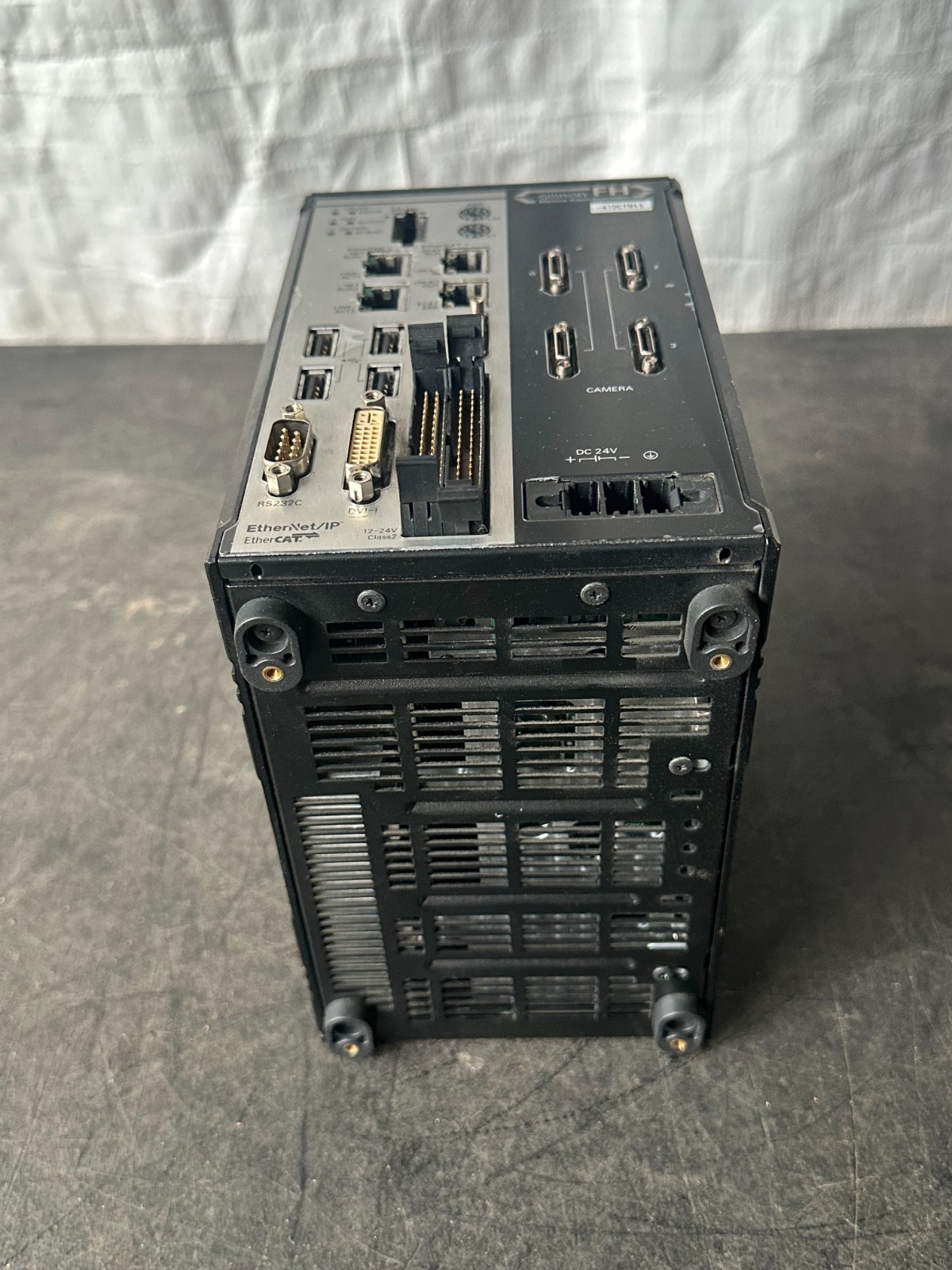 OMRON FH-3050-10 HIGH SPEED VISION CONTROLLER