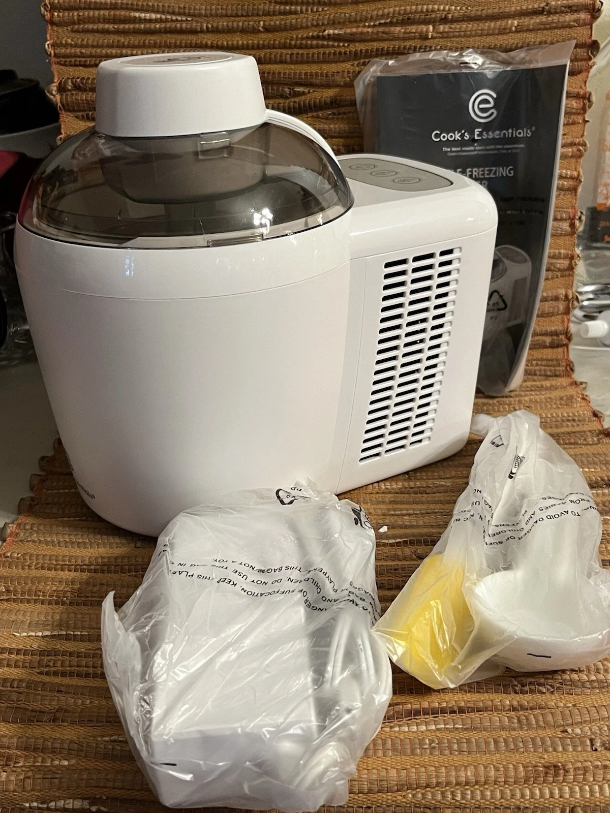 Cook’s Essentials 1.5 Pint Self-Freezing Ice Cream Maker, Open Box
Opens in a new window or tab
