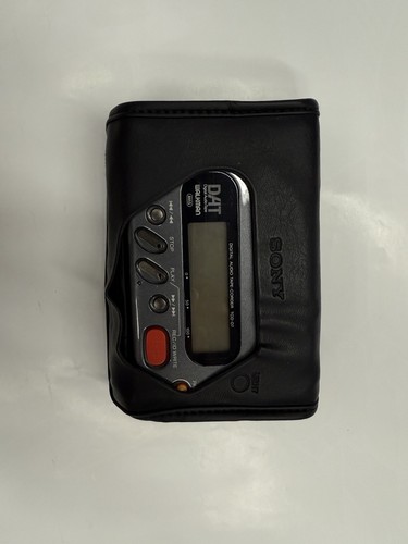 Sony TCD-D7 Portable Walkman DAT Recorder Digital Audio Tape-corder - Picture 2 of 17