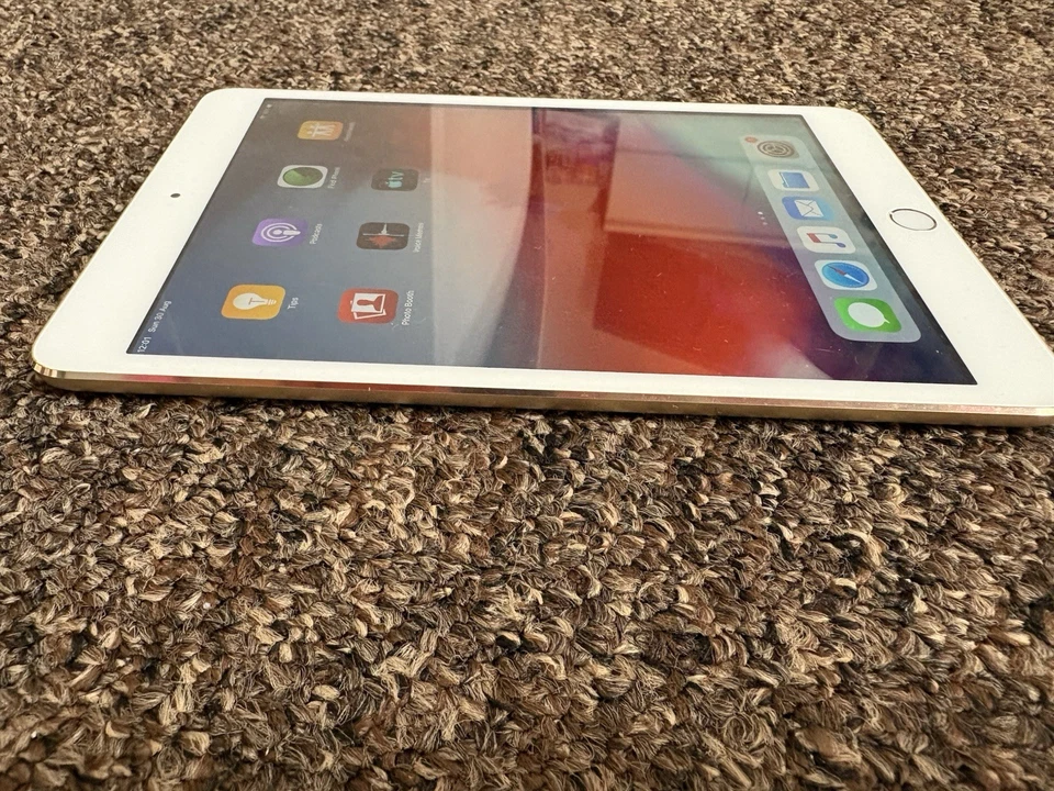 Apple iPad mini 3 · 64GB · Wi-Fi, photo 4 of 5