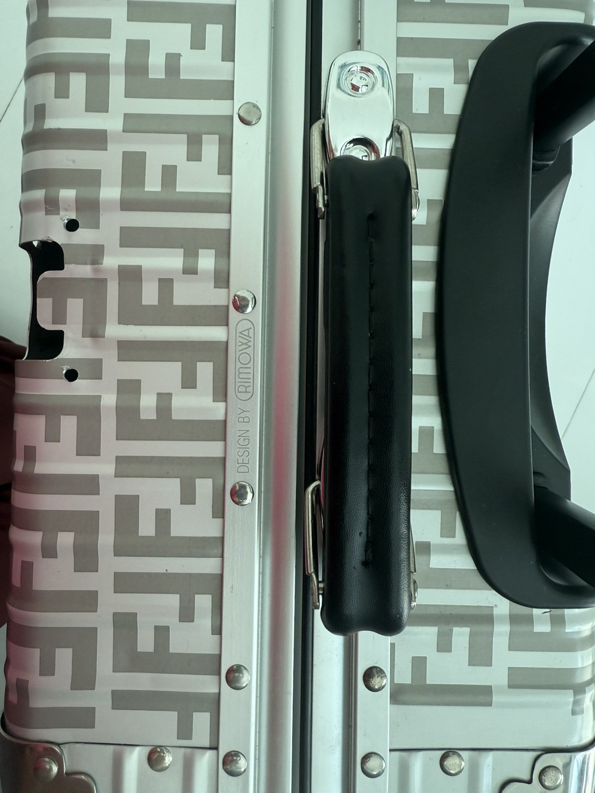 Rare RIMOWA x FENDI Monogrammed Cabin Carry on Suit Case Trolley Luggage 2019 thumbnail 8