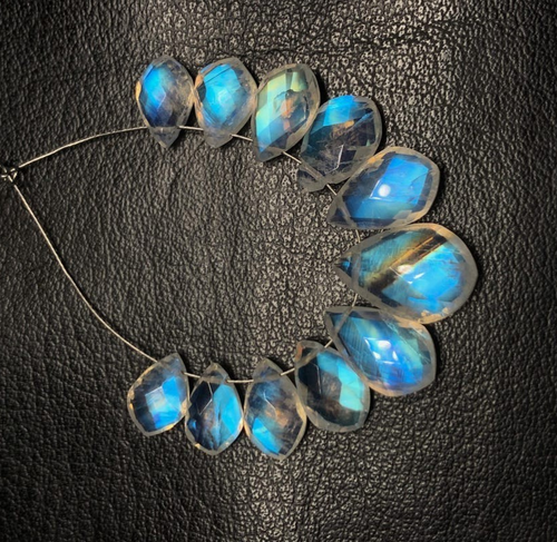 AAAAAA Rainbow Moonstone Fancy Briolette Blue Fire Checker Cut 7x10-10.50x15 MM - Picture 2 of 20
