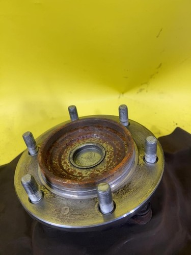2005-2023 Toyota Tacoma Front Right Passenger Spindle Knuckle Assembly 4x4 OEM - Picture 2 of 4