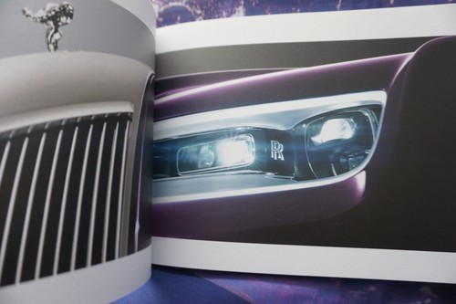 Rolls Royce Phantom 8 Softback Sales Brochure - 52 pgs - Oct 2017 - Picture 6 of 9