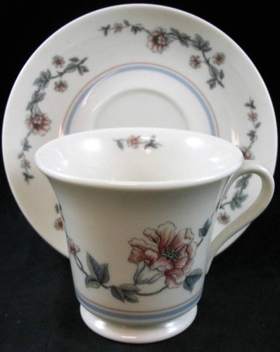 Gorham Longwood Lot of Cup and Saucer Set with Dinner and Salad Plate - Picture 5 of 8