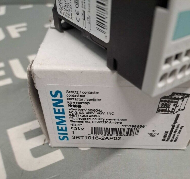 Contacteur Siemens 3RT1016-2AP02 pour remplacer un relais de commande moteur défectueux