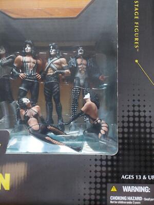 KISS Love Gun Deluxe Box Edition McFarlane Toys | eBay KISS Love Gun Deluxe Box Edition McFarlane Toys | eBay