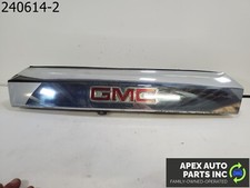 Oem 2011 Gmc Terrain 2.4l Hatch Finish Trim Panel W Rear View Camera