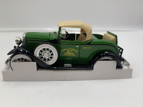 John Deere 1930 Ford Model A Roadster (ERTL 5050) - Picture 2 of 9