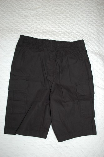 Boys BLACK CARGO SHORTS Pull On REAR ELAST WAIST Pockets SIZE 4 5 8 10 - Picture 2 of 2
