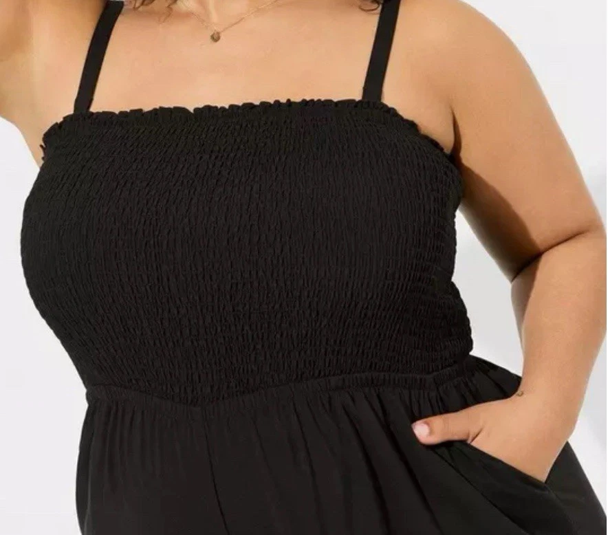 Maxi Mono Torrid Negro Línea A Talla Grande Foto 3 de 4