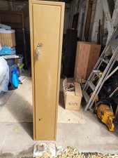 4 Gun Cabinet Police Approved Rifle Shotgun with Internal Cartridge Storage Rack