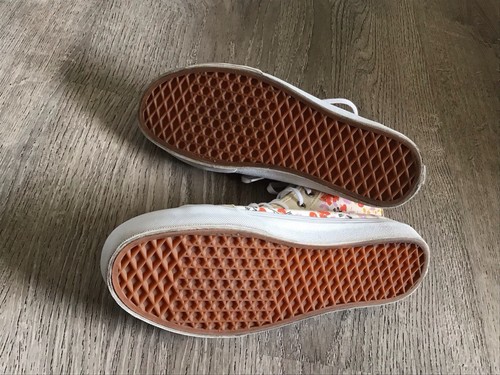 Vans Damengröße 9,5 schwarz Ball Leila Hurst Blumenmuster cremefarben 70er Jahre hohe Sneakers - Bild 14 von 14