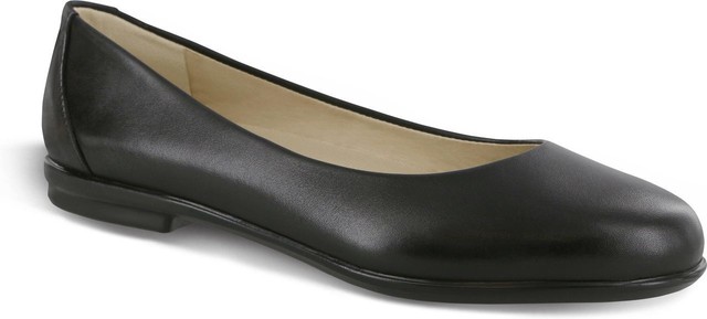 black leather flat pumps