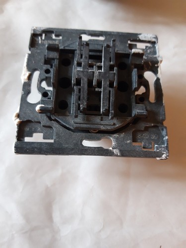Télécommande BAES modulaire multifonctions SATI connectée legrand 62520