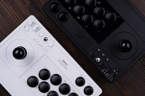 8Bitdo Arcade Stick for Xbox Series X|S Xbox One Windows 10 Arcade Fight Stick - Picture 9 of 36