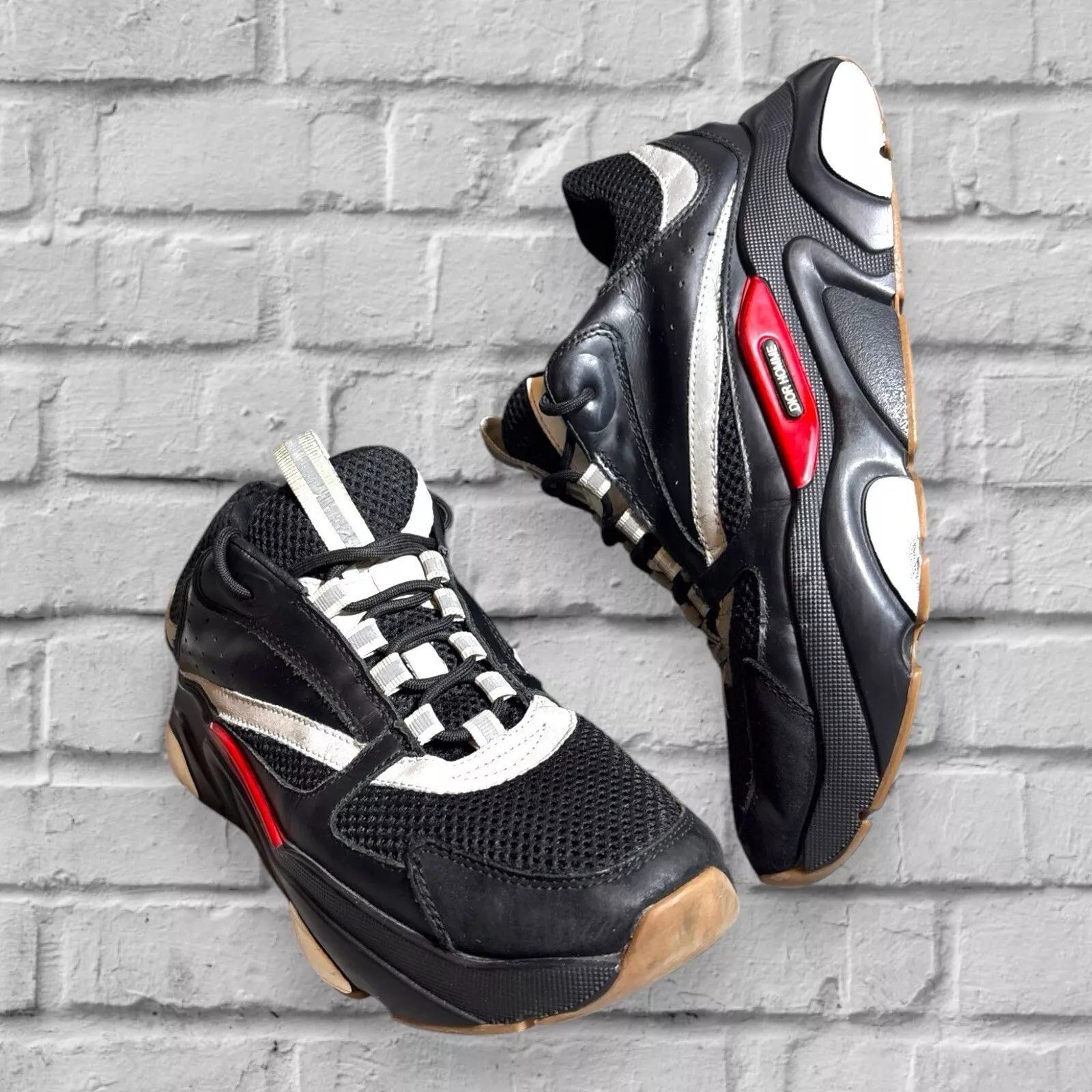 Baskets à lacets homme Dior B22 réfléchissantes noir blanc et rouge   Taille UK 8