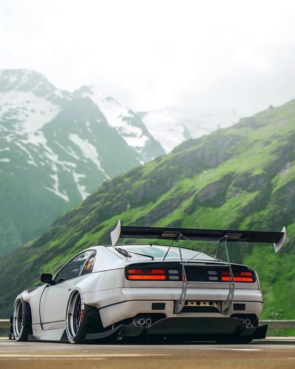 KBD Body Kits PMZ-K V2 2 Piece Side Skirts For Nissan 300ZX KBD Body Kits PMZ-K V2 2 Piece Side Skirts For Nissan 300ZX