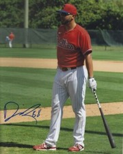 Autographed  8x10 DARICK HALL Philadelphia Phillies Autographed photo - COA