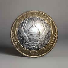 RARE £2 WITH MINTING ERRORS - St. Paul's Cathedral 1945-2005 Two Pound Coin