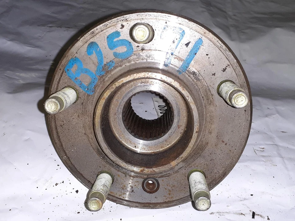 Buje de rueda delantero usado se adapta a: Buick Lacrosse 2005 delantero sin ABS grado B Foto 3 de 4