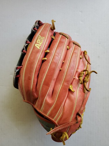 WILSON A2K Juan Soto Game Spec JS22GM 12.75” Pro Stock Select Left Hand Throw - Picture 2 of 20