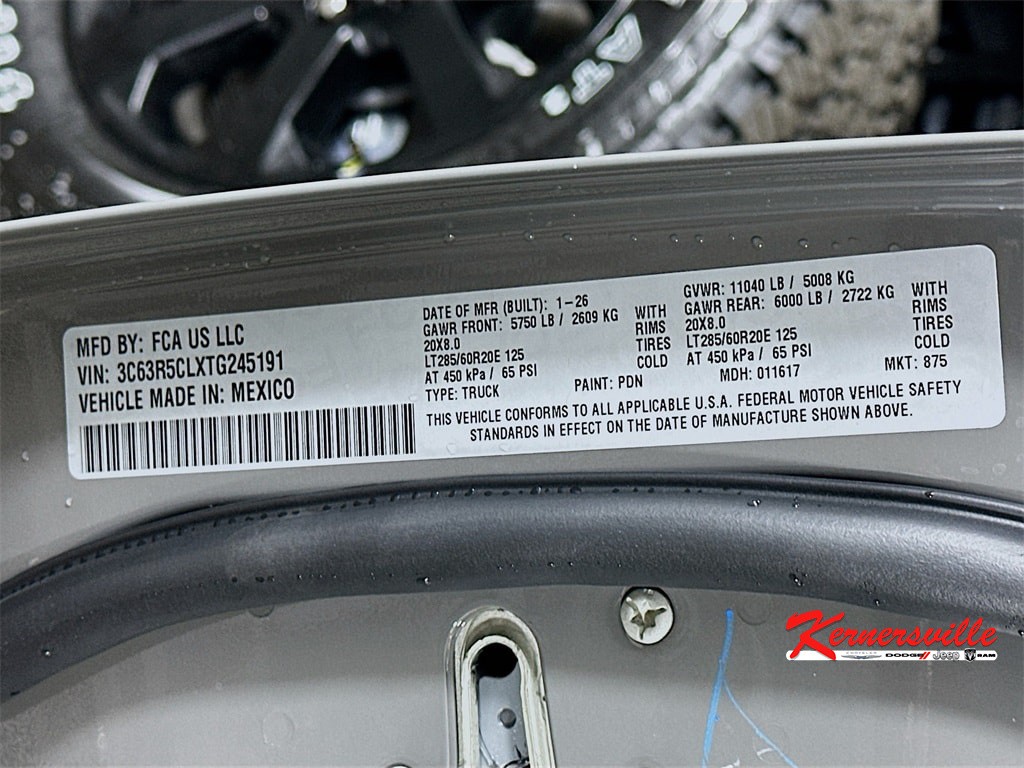 2026 Ram 2500 Black Express 12in thumbnail 19