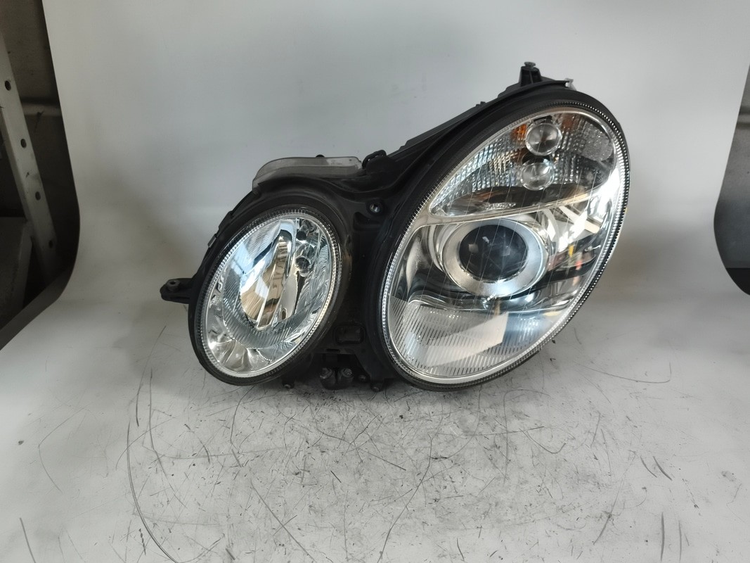 A2118200161 Proiettore SX MERCEDES-BENZ Classe E (W/S211) 500 V8 SW 5p/b/4966cc