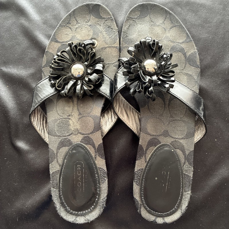 Coach black flat sandals with flower - womens 9 Pre Owned