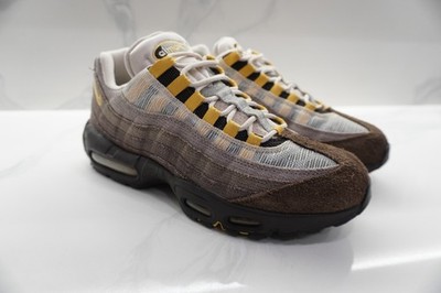 2021 Nike Air Max 95 OG NH SZ 9 White Ironstone Celery Gold Cavestone DR0146-001