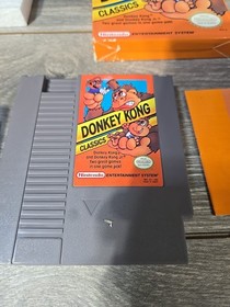 Donkey Kong Classics Nintendo NES COMPLETE W/ Box Manual Sleeve Foam Cartridge
