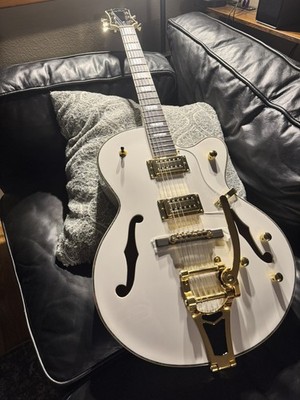 Harley Benton BigTone Vintage Series White Hollow Body Electric Guitar Bigsby