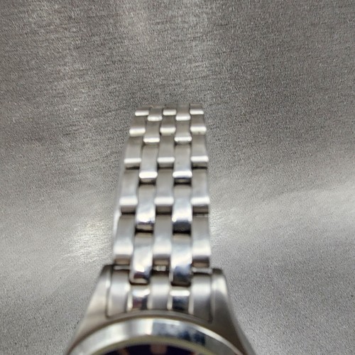 Wenger Watch Women 30mm Blue Dial Silver Tone Date Round 7279X New Battery - Picture 5 of 11