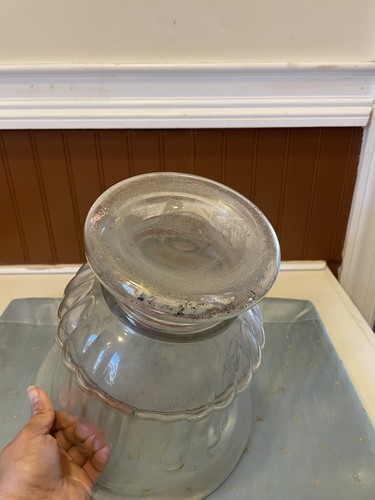 antique glass Large Urn, Ice Bucket, Vase in Clear Finish in great condition - Picture 4 of 6